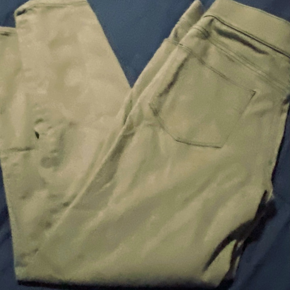 🔥🔥‼️Site-wide Sale Tommy Hilfiger  Army Green Jeans
